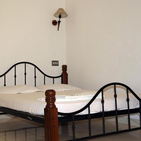 East Coast Hotel Thiruvananthapuram Екстериор снимка