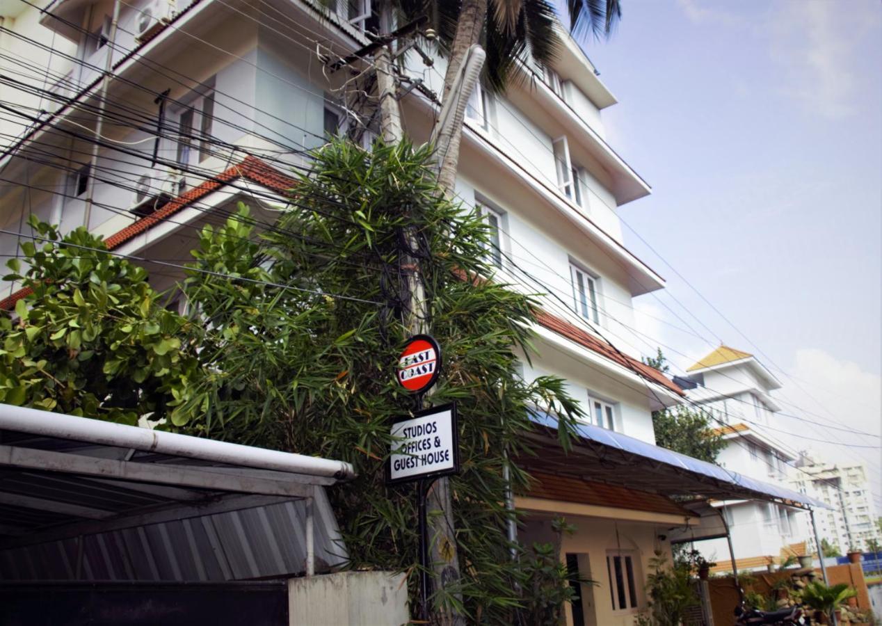 East Coast Hotel Thiruvananthapuram Екстериор снимка