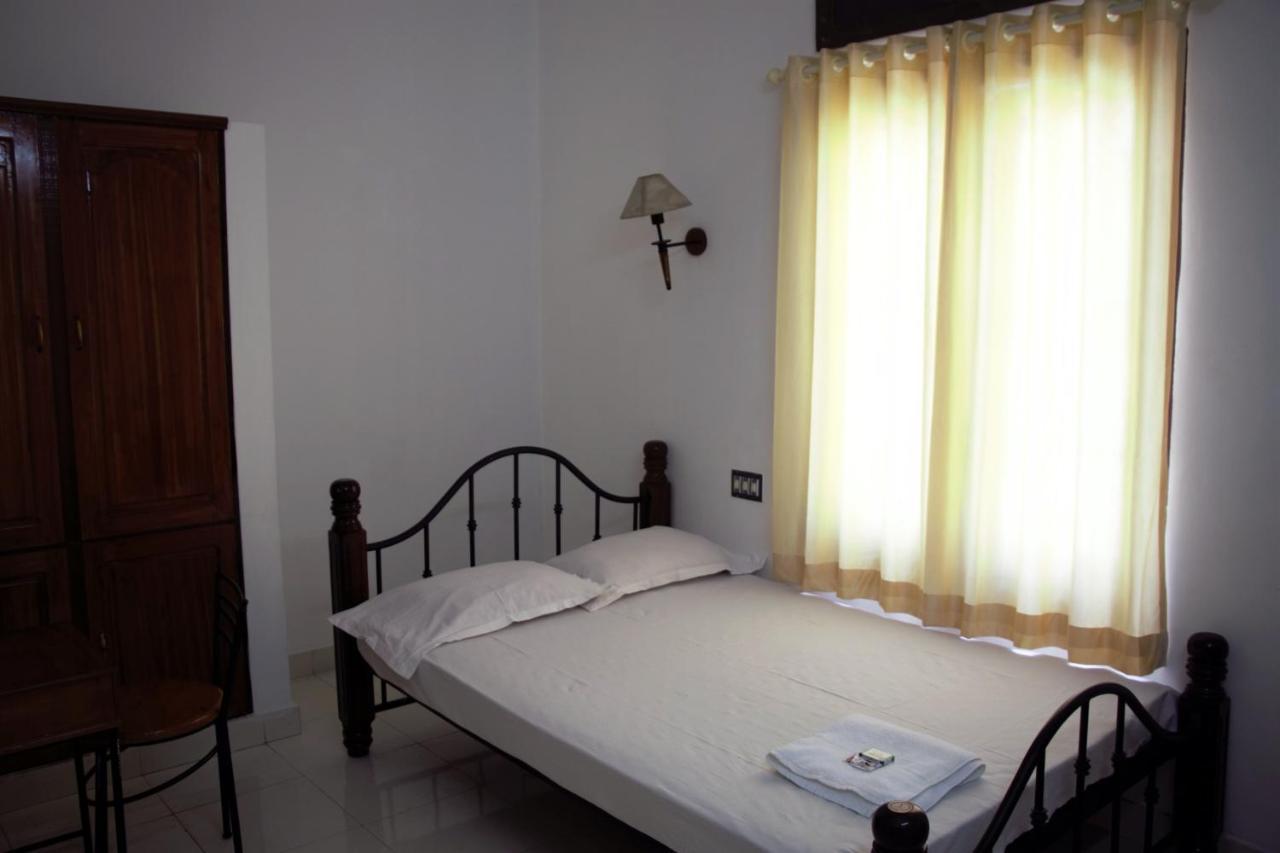 East Coast Hotel Thiruvananthapuram Екстериор снимка