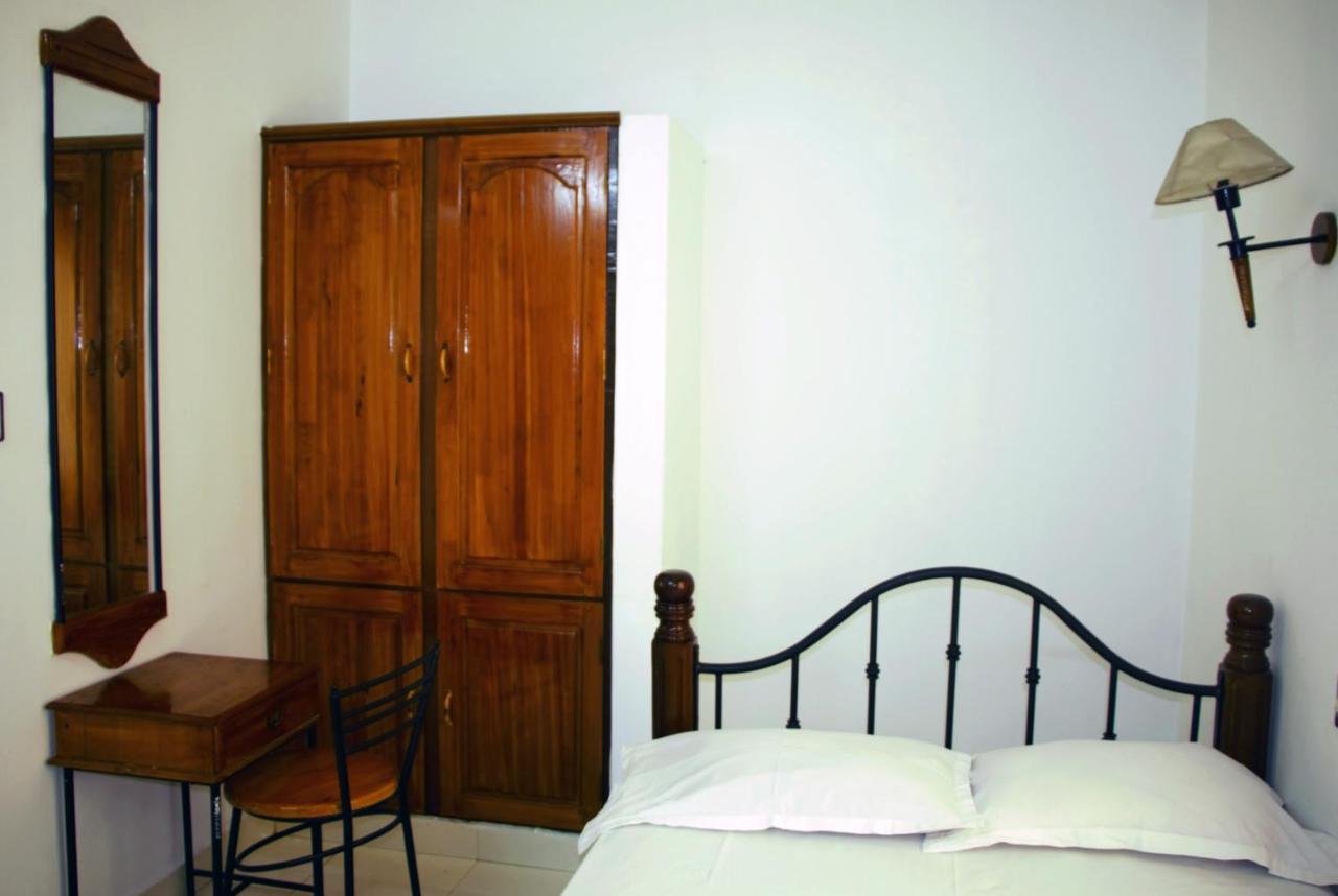 East Coast Hotel Thiruvananthapuram Екстериор снимка