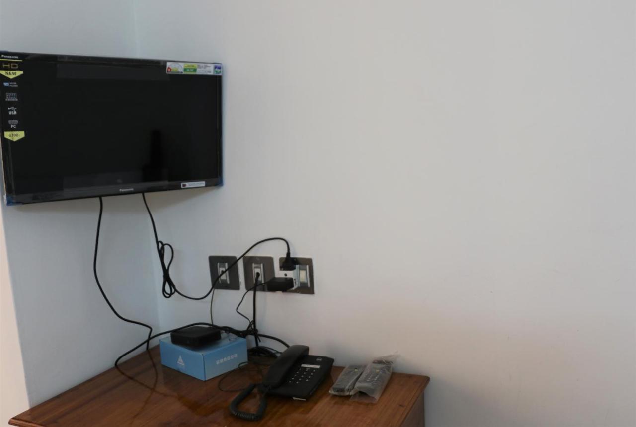 East Coast Hotel Thiruvananthapuram Екстериор снимка